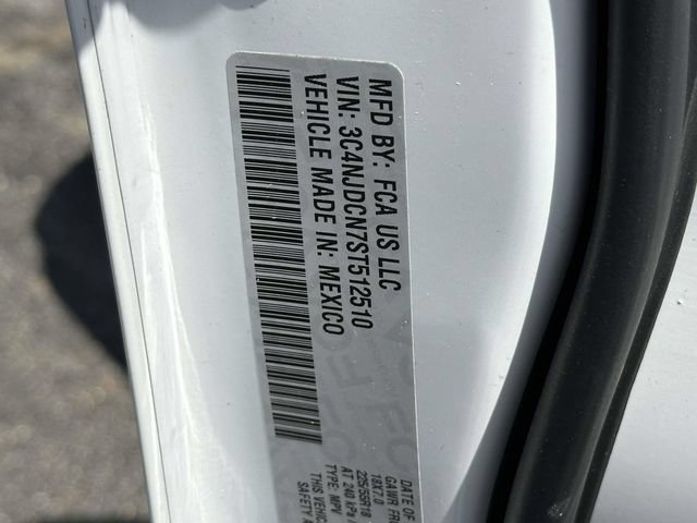 Used 2025 Jeep Compass Limited AWD/4WD image 11
