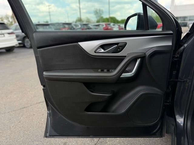 Used 2022 Chevrolet Blazer LT AWD/4WD image 12