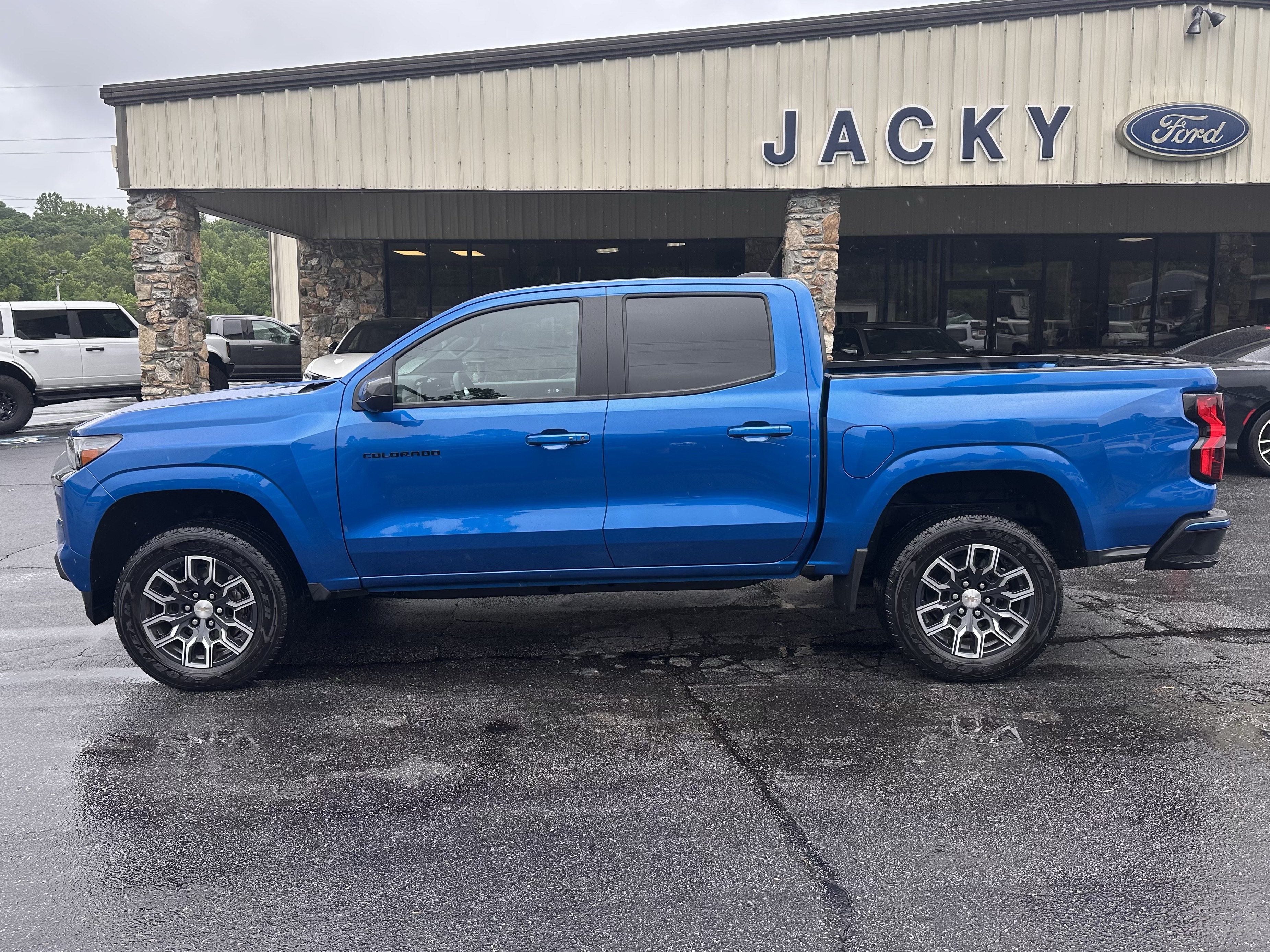 Used 2023 Chevrolet Colorado LT w/ LT Convenience Package II