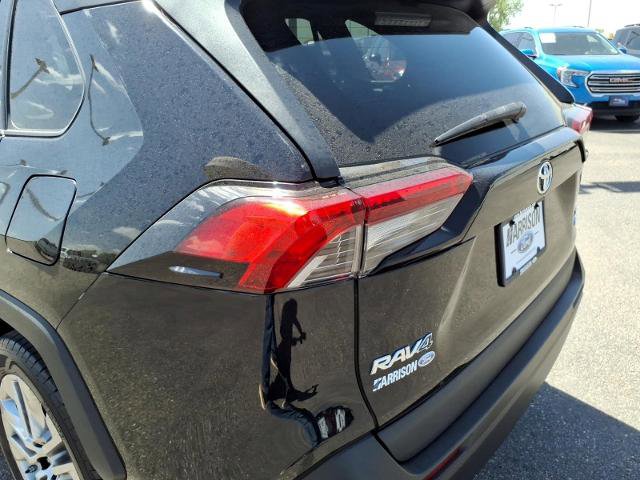 Used 2019 Toyota RAV4 XLE Premium w/ Cold Weather Package AWD/4WD image 11