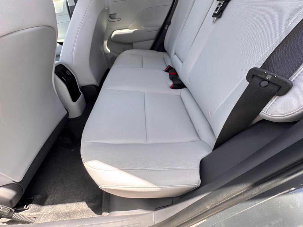 Used 2025 Hyundai Kona SEL FWD image 30
