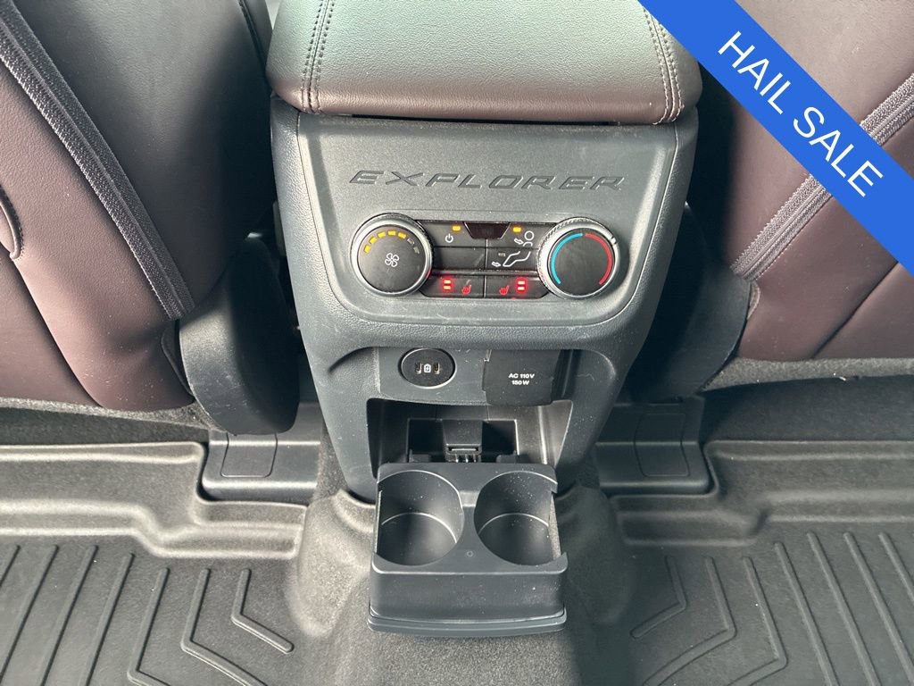Certified 2025 Ford Explorer Platinum AWD/4WD image 14