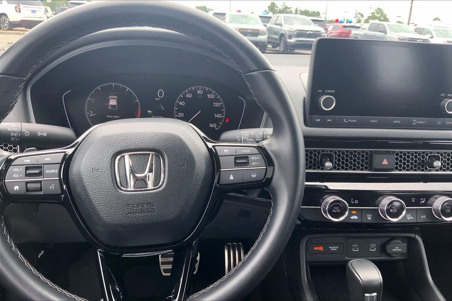 Used 2025 Honda Civic Sport image 25