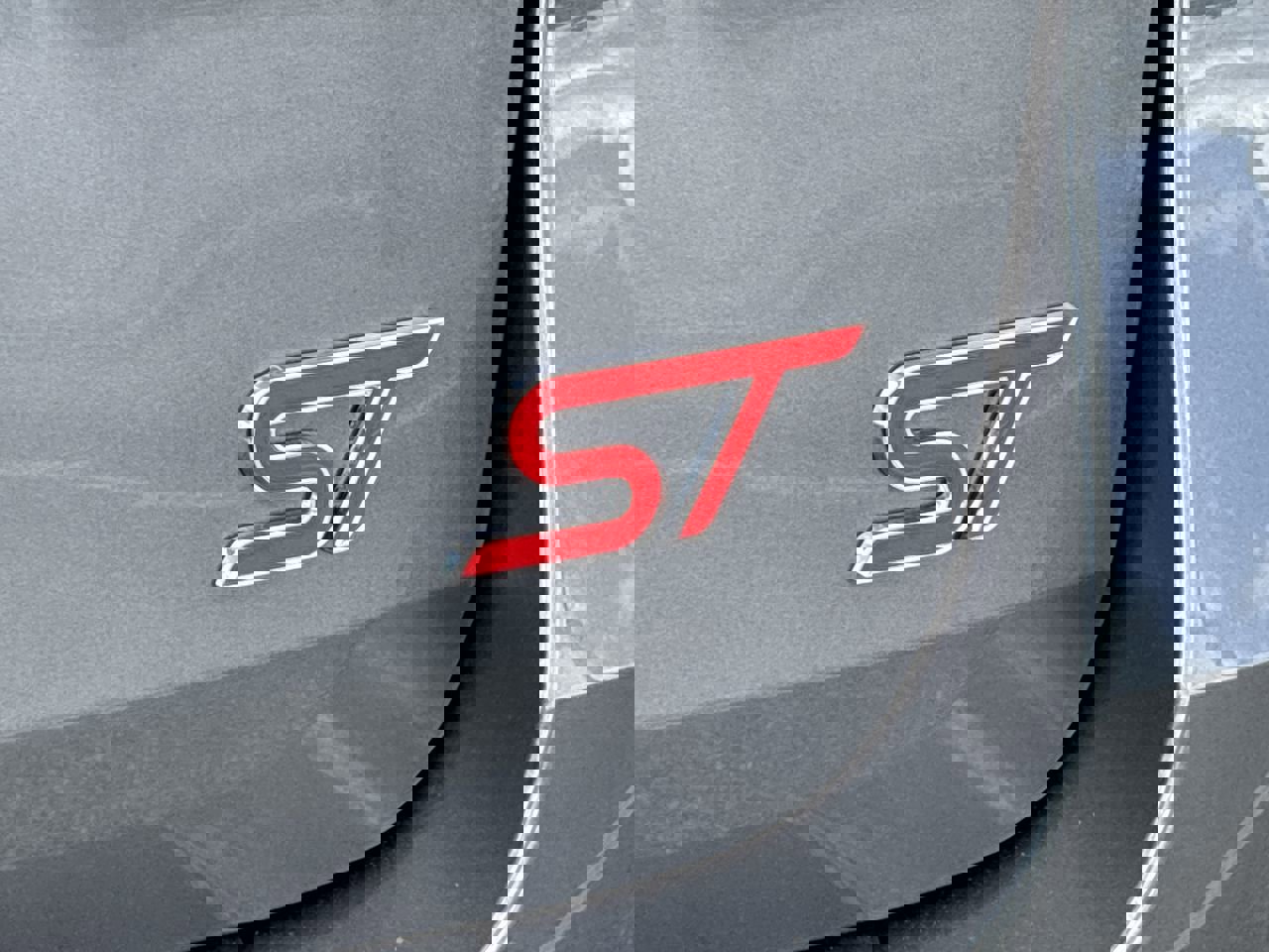 Certified 2022 Ford Explorer ST w/ Equipment Group 401A image 10