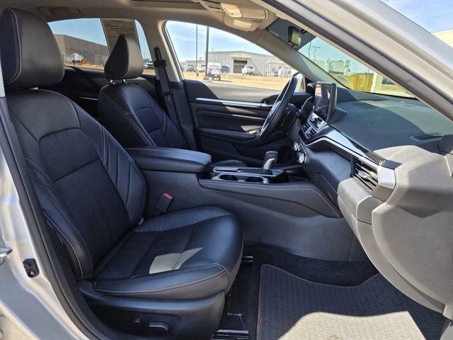 Used 2023 Nissan Altima 2.5 SR w/ SR Premium Package image 26