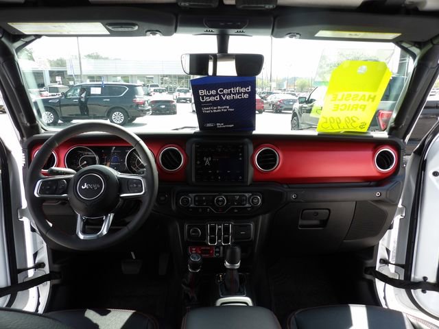 Used 2023 Jeep Gladiator Rubicon w/ Cold Weather Group AWD/4WD image 15