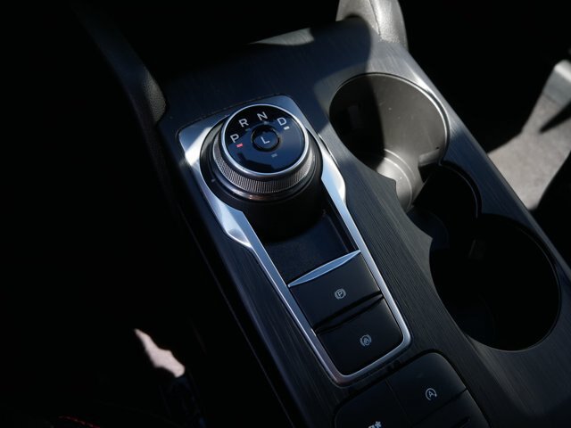 Certified 2025 Ford Escape ST-Line AWD/4WD image 23