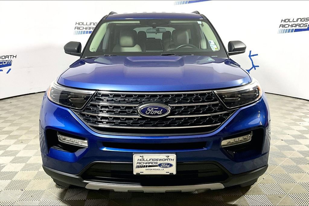 Certified 2023 Ford Explorer XLT w/ Equipment Group 202A RWD image 2