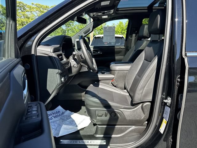 Used 2023 Chevrolet Tahoe LT w/ Luxury Package AWD/4WD image 19