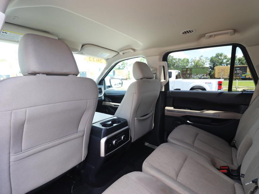 Certified 2022 Ford Expedition XLT RWD image 9