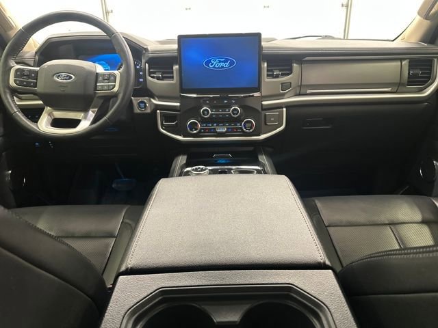 Certified 2022 Ford Expedition XLT image 16