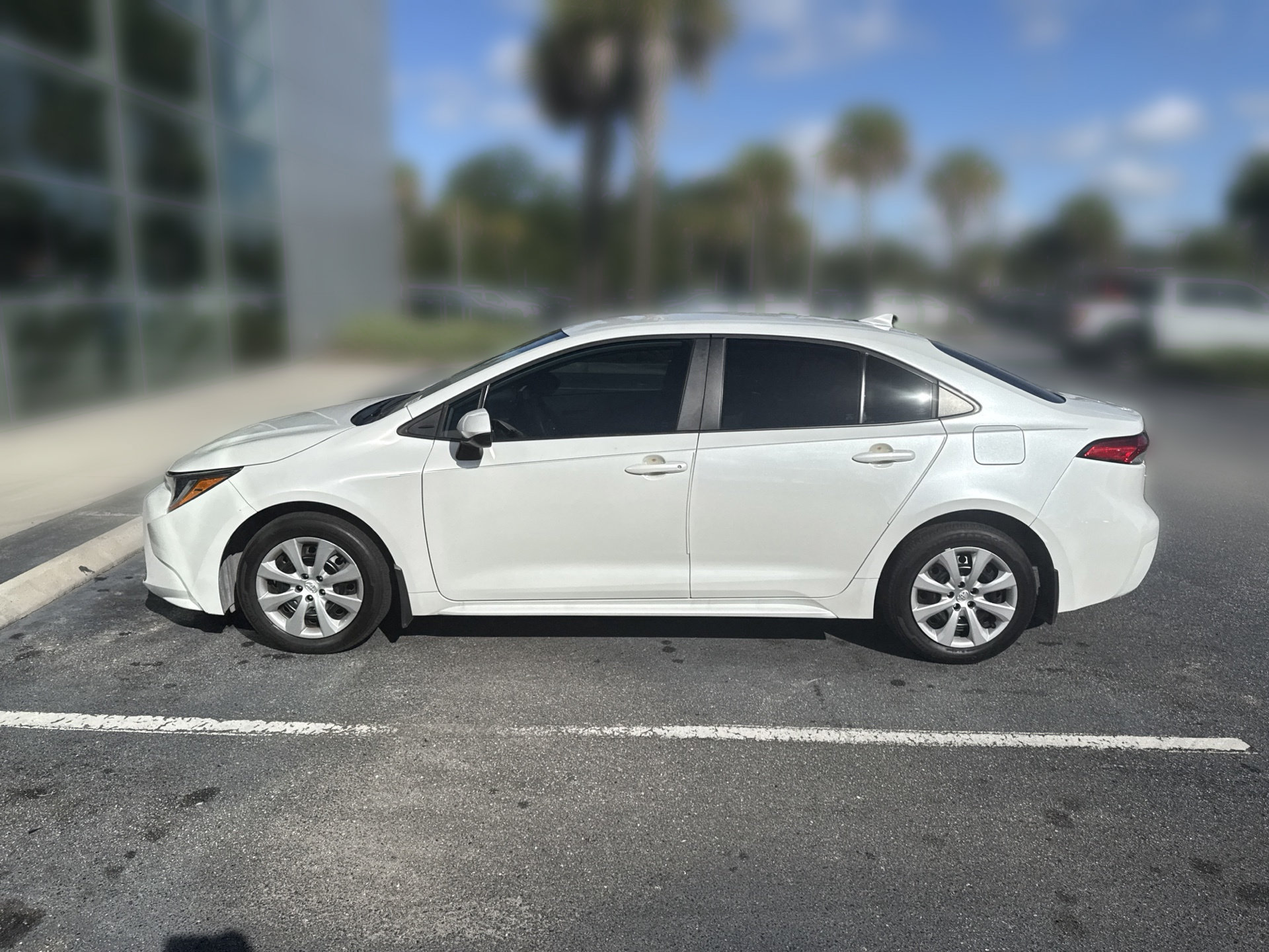 Used 2026 Toyota Corolla LE FWD image 8