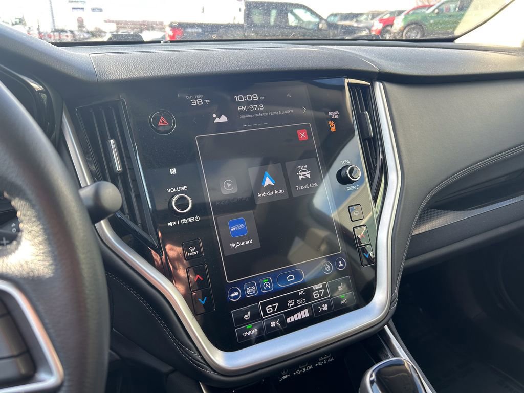 Used 2025 Subaru Outback Premium image 26