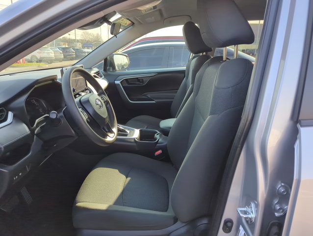 Used 2025 Toyota RAV4 LE image 16