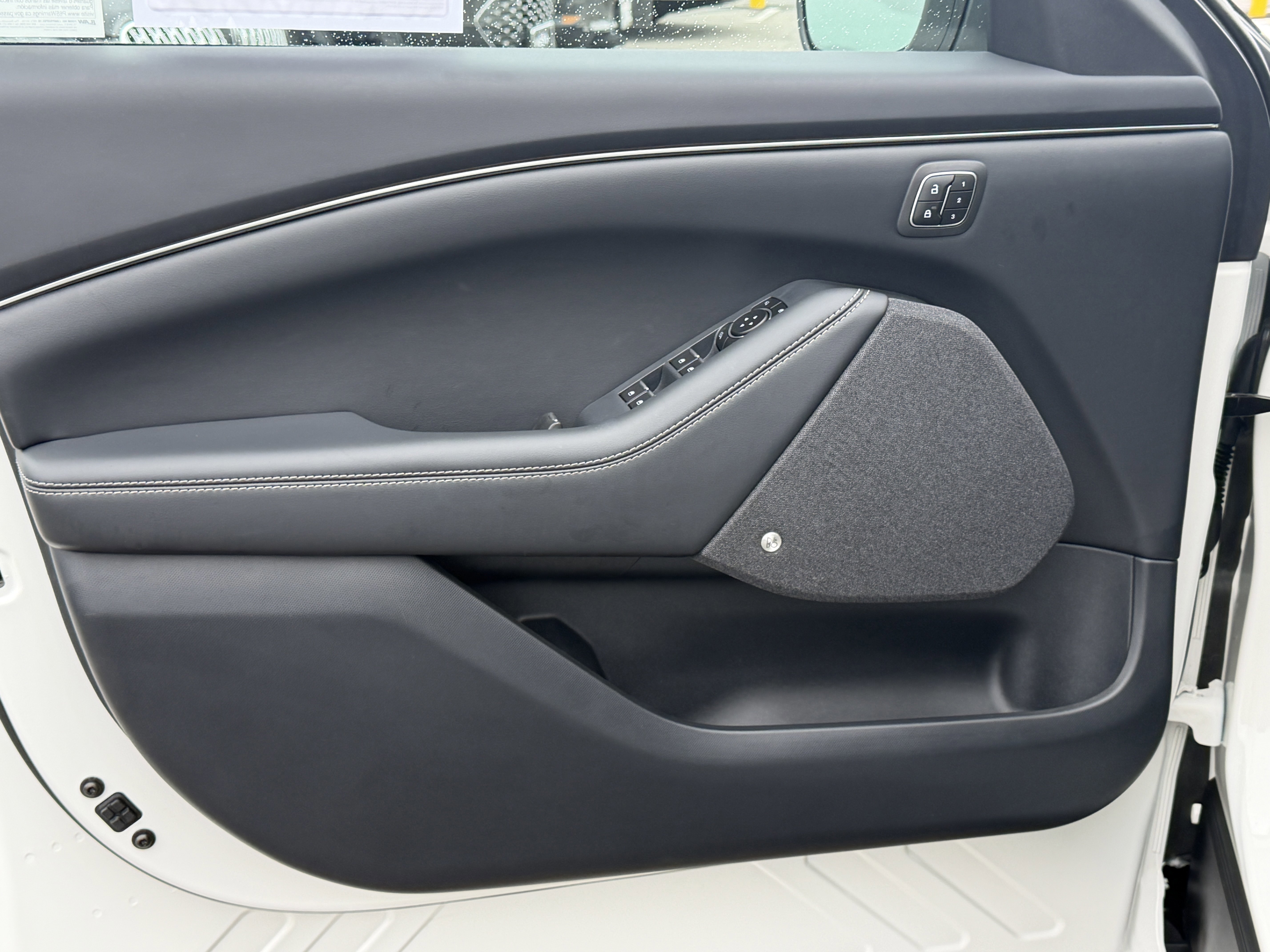 Certified 2023 Ford Mustang Mach-E Premium image 9