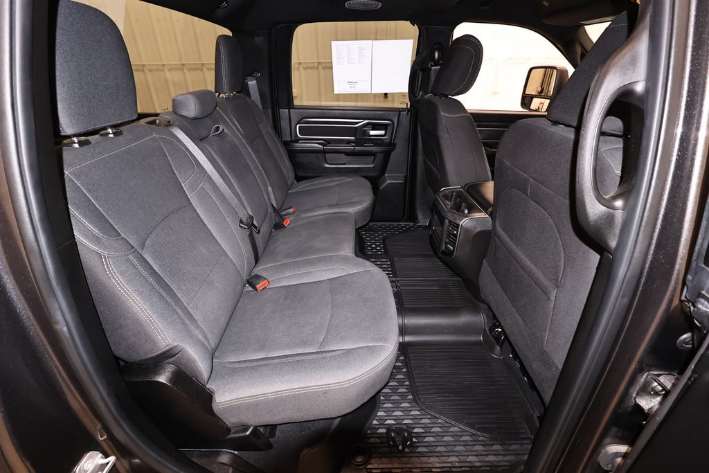 Used 2024 RAM 2500 Big Horn w/ Sport Appearance Package AWD/4WD image 18