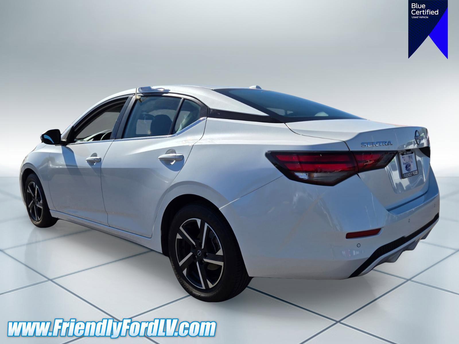 Used 2024 Nissan Sentra SV FWD image 5