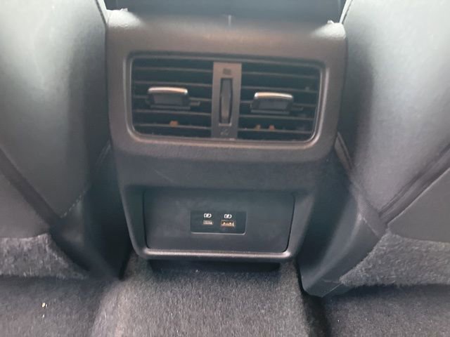 Used 2021 Nissan Rogue SV image 15