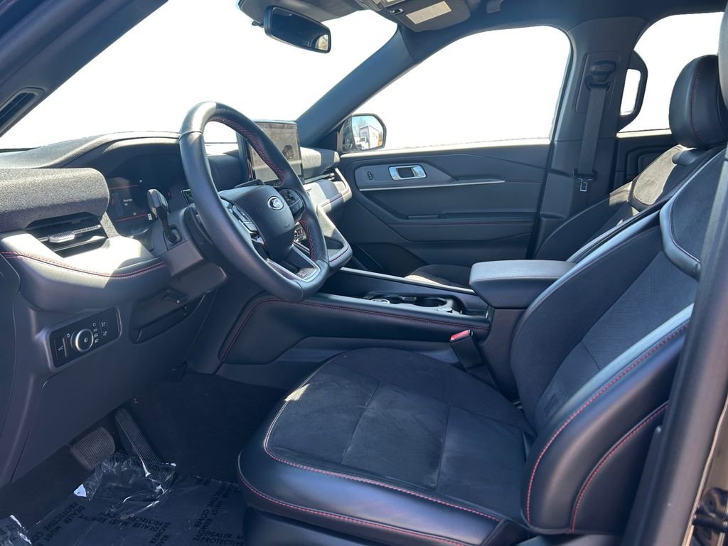 Certified 2025 Ford Explorer ST AWD/4WD image 10