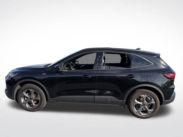 Certified 2025 Ford Escape ST-Line Select AWD/4WD image 2