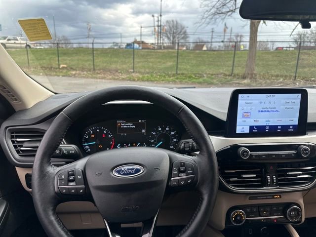 Certified 2020 Ford Escape SEL image 32