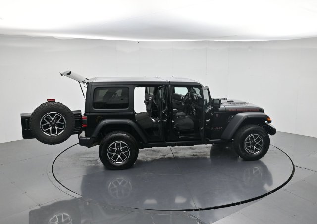 Used 2025 Jeep Wrangler Unlimited Rubicon AWD/4WD image 42