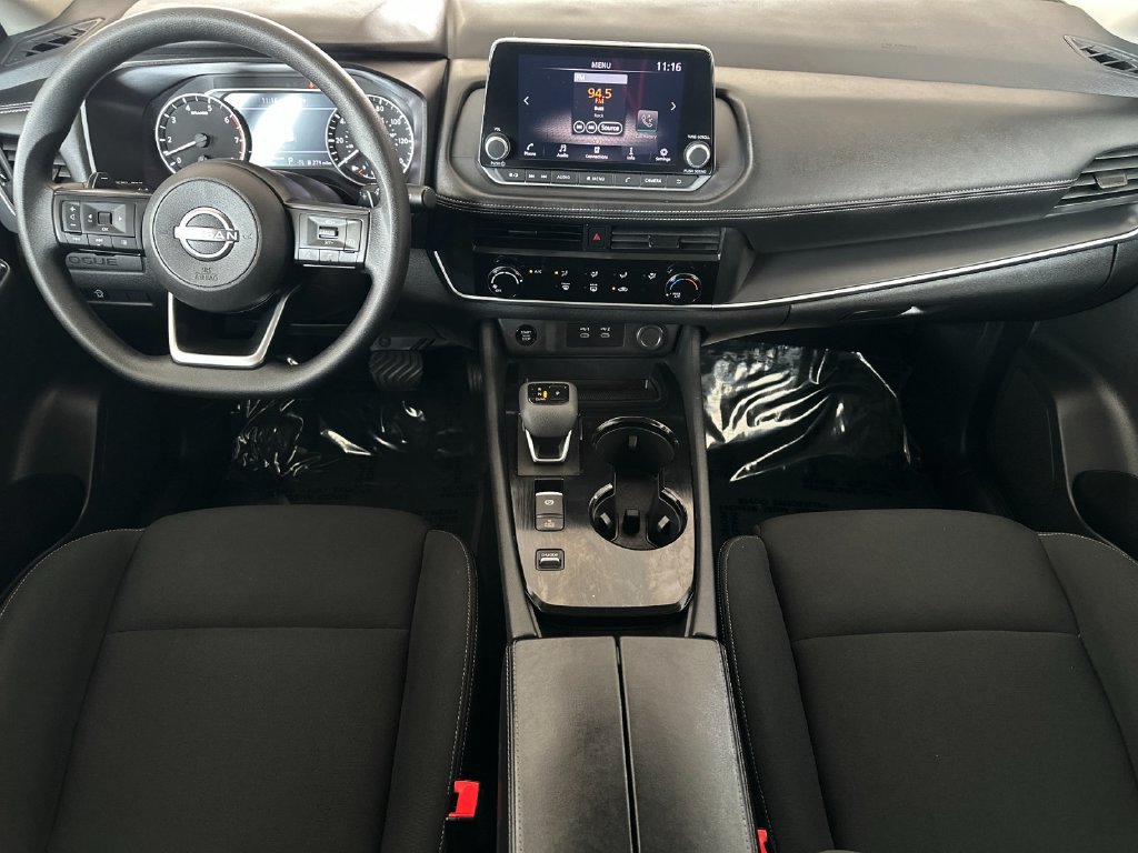 Used 2024 Nissan Rogue S FWD image 12