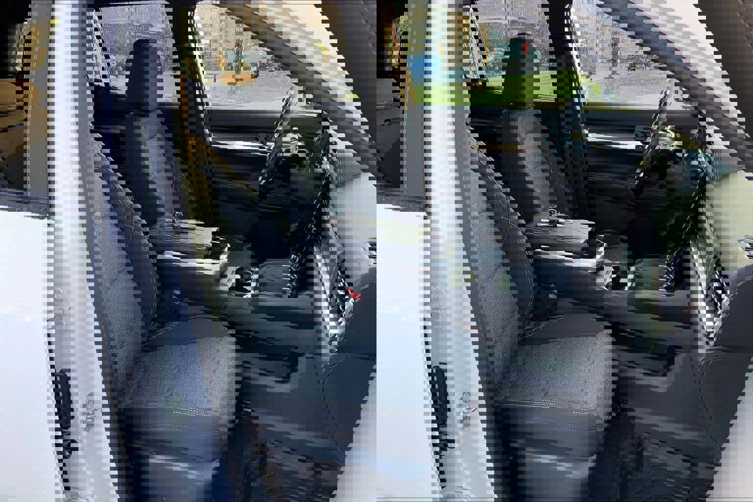 Used 2025 GMC Terrain Elevation image 11