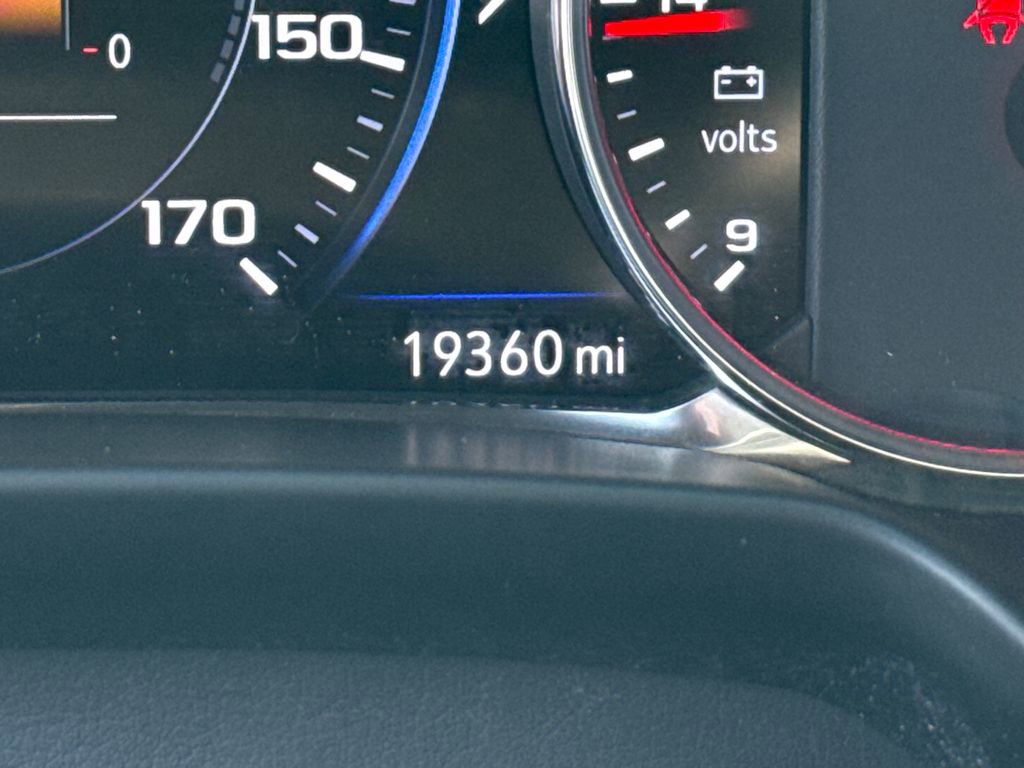 Used 2023 Chevrolet Blazer RS FWD image 28