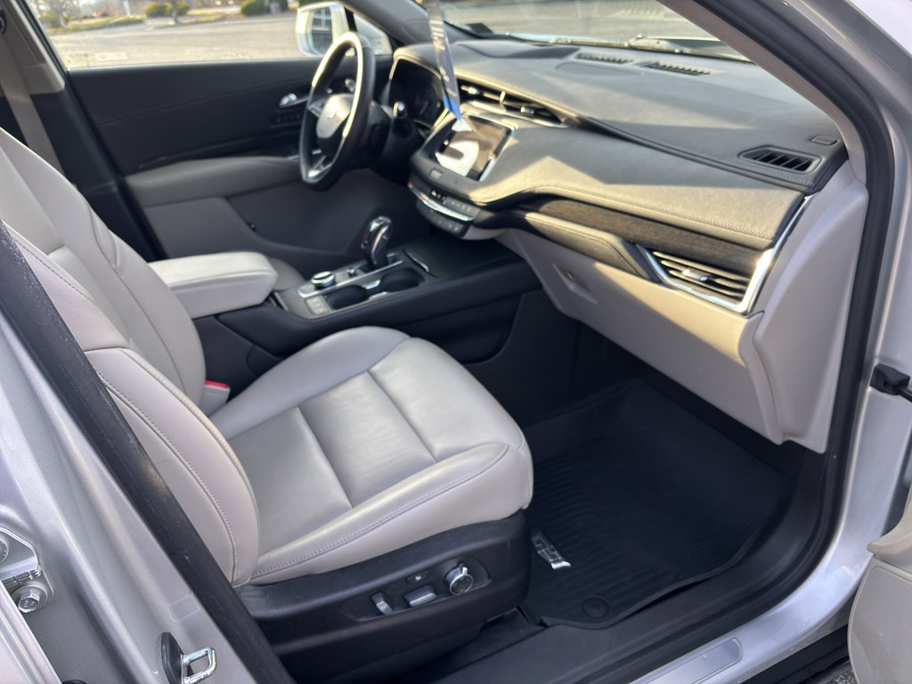 Used 2019 Cadillac XT4 Premium Luxury image 13