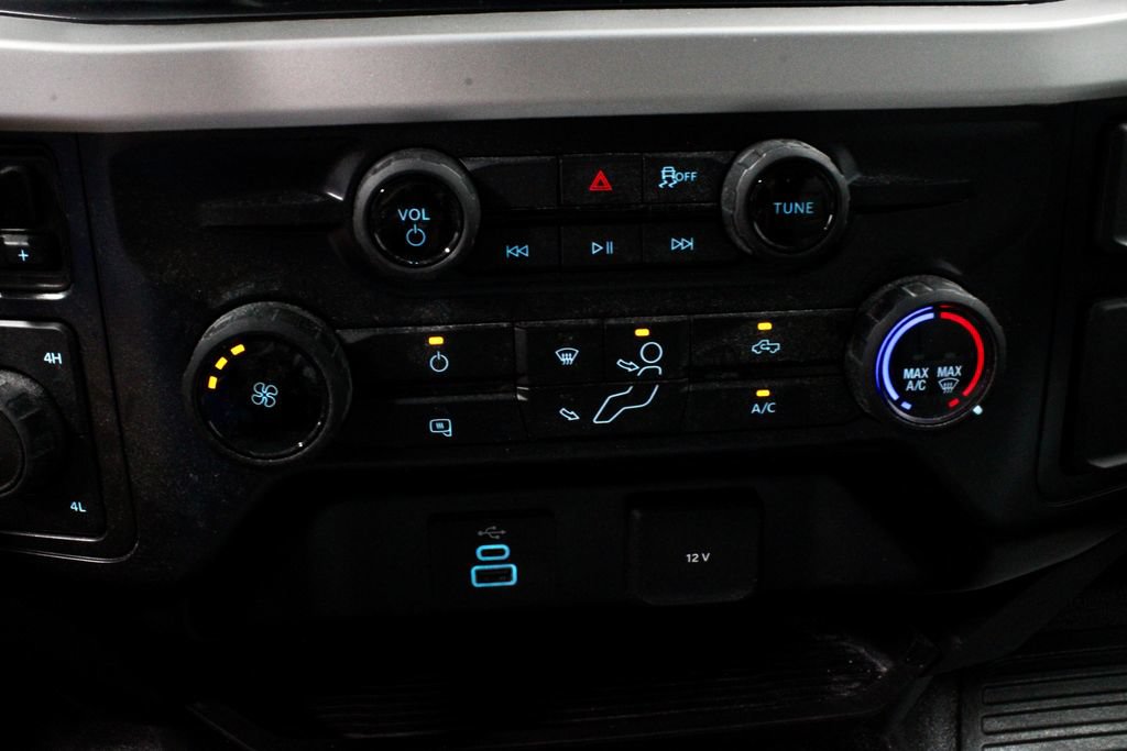 Certified 2026 Ford F250 XL AWD/4WD image 29
