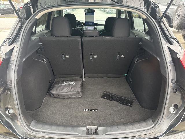 Used 2021 Nissan Kicks S image 27