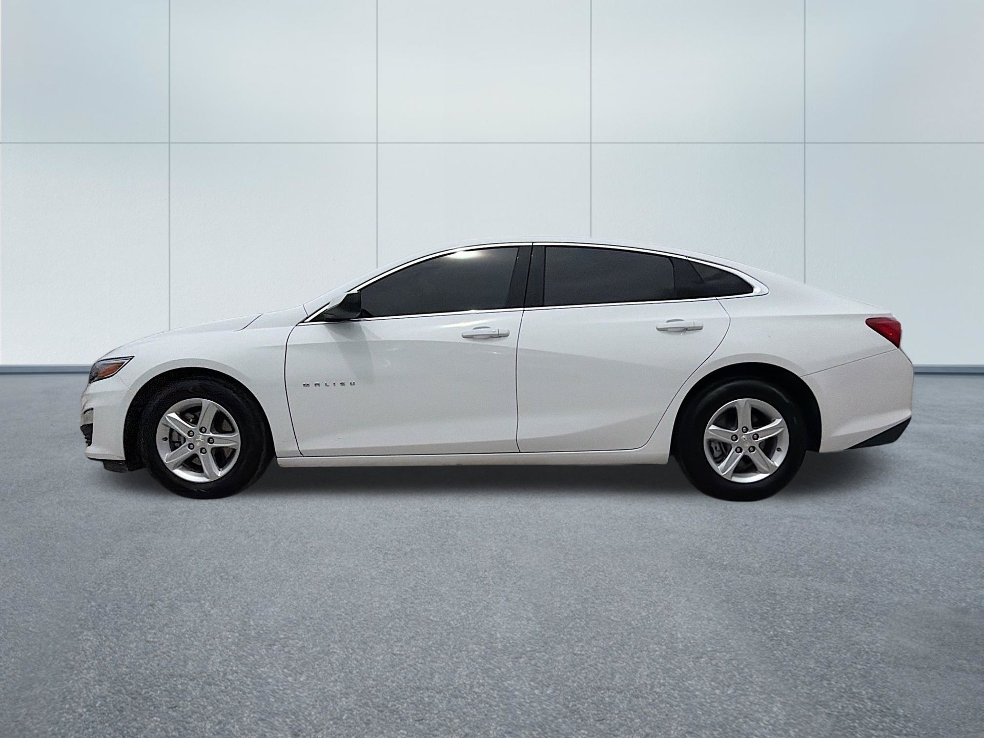 Used 2025 Chevrolet Malibu LS w/ LPO, Floor Liner Package FWD image 10