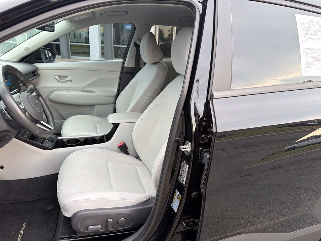 Used 2024 Hyundai Kona SEL w/ Convenience Package AWD/4WD image 9