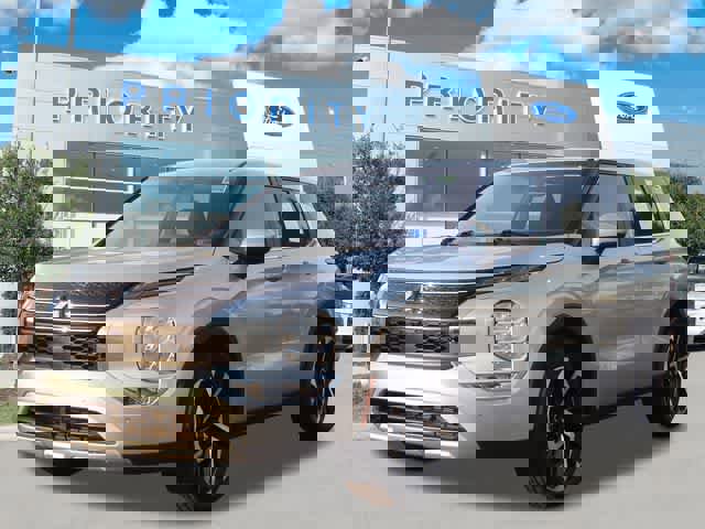 Used 2024 Mitsubishi Outlander SE