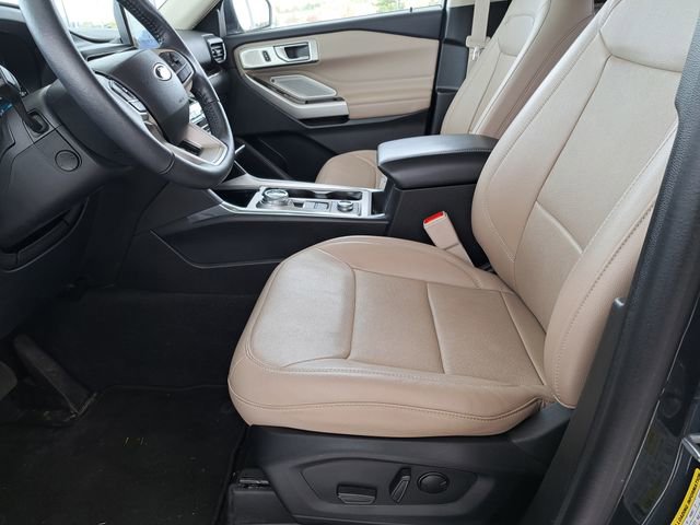Certified 2023 Ford Explorer Limited w/ Limited Technology Package image 22
