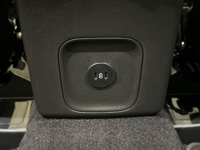 Certified 2025 Ford Escape SE w/ PHEV Premium Package FWD image 31