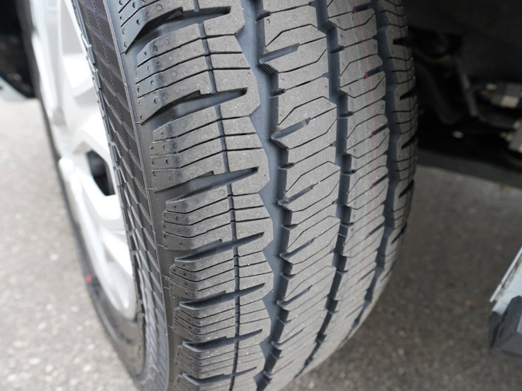 Certified 2024 Ford Transit 350 XLT RWD image 37