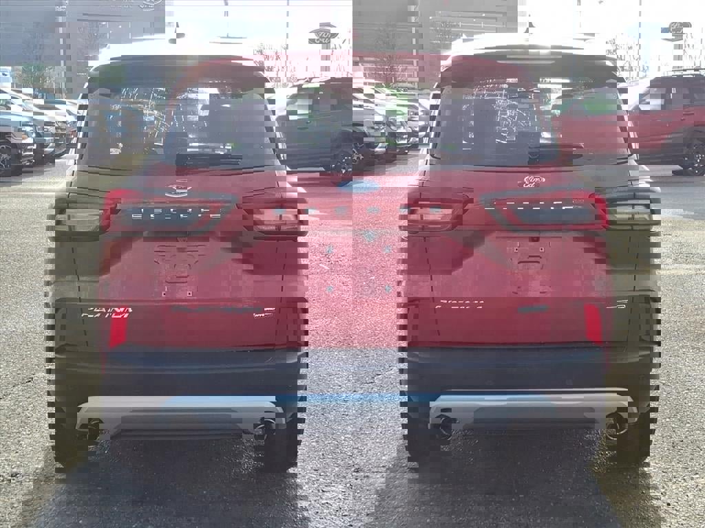 Certified 2024 Ford Escape Platinum w/ Premium Technology Package image 4