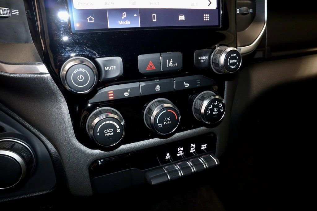 Used 2025 RAM 1500 Big Horn image 33