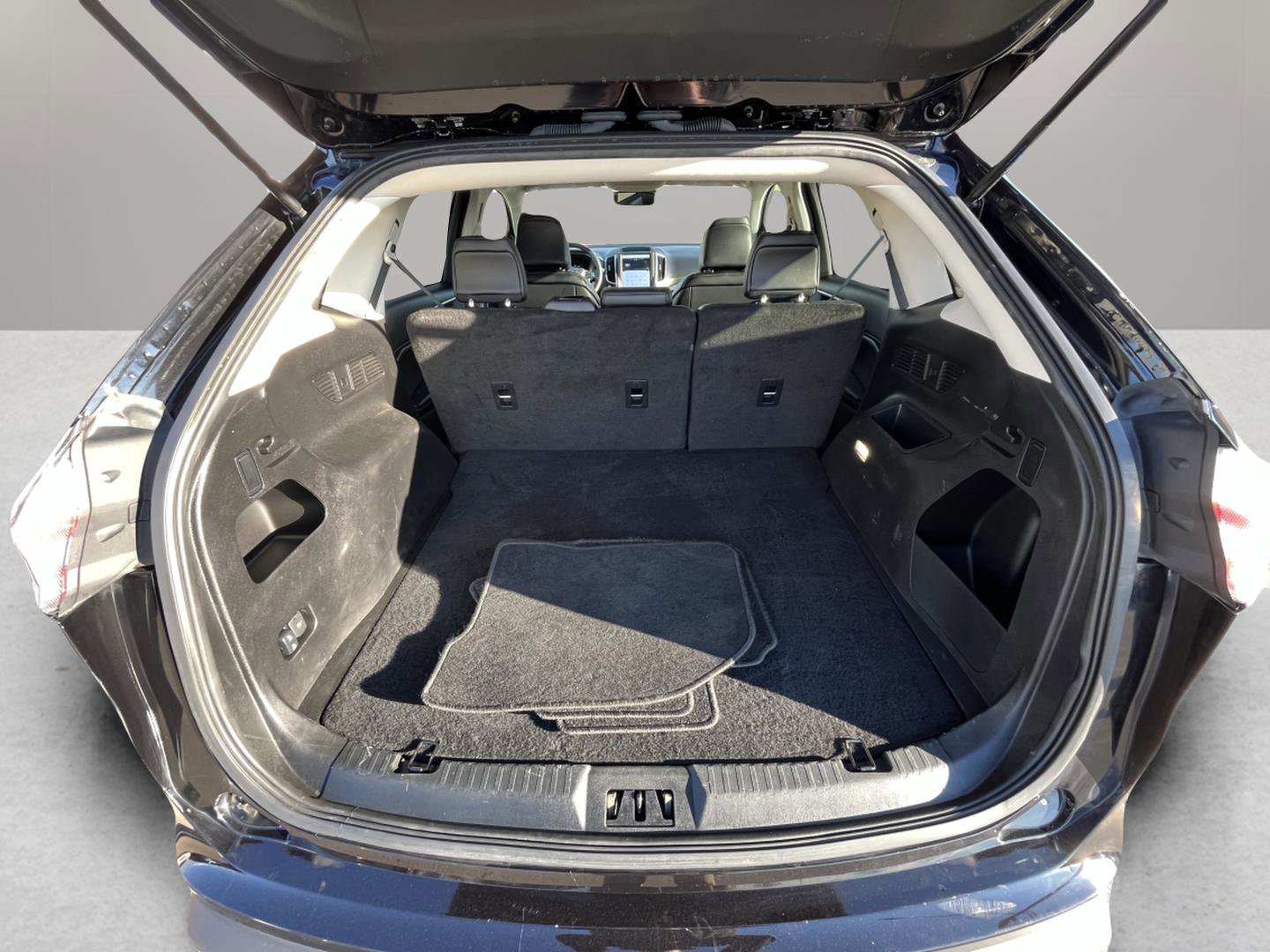 Certified 2024 Ford Edge SEL image 33