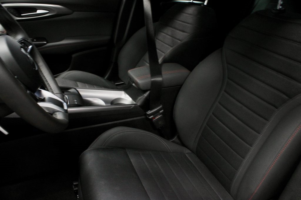 Used 2024 Dodge Hornet R/T image 23