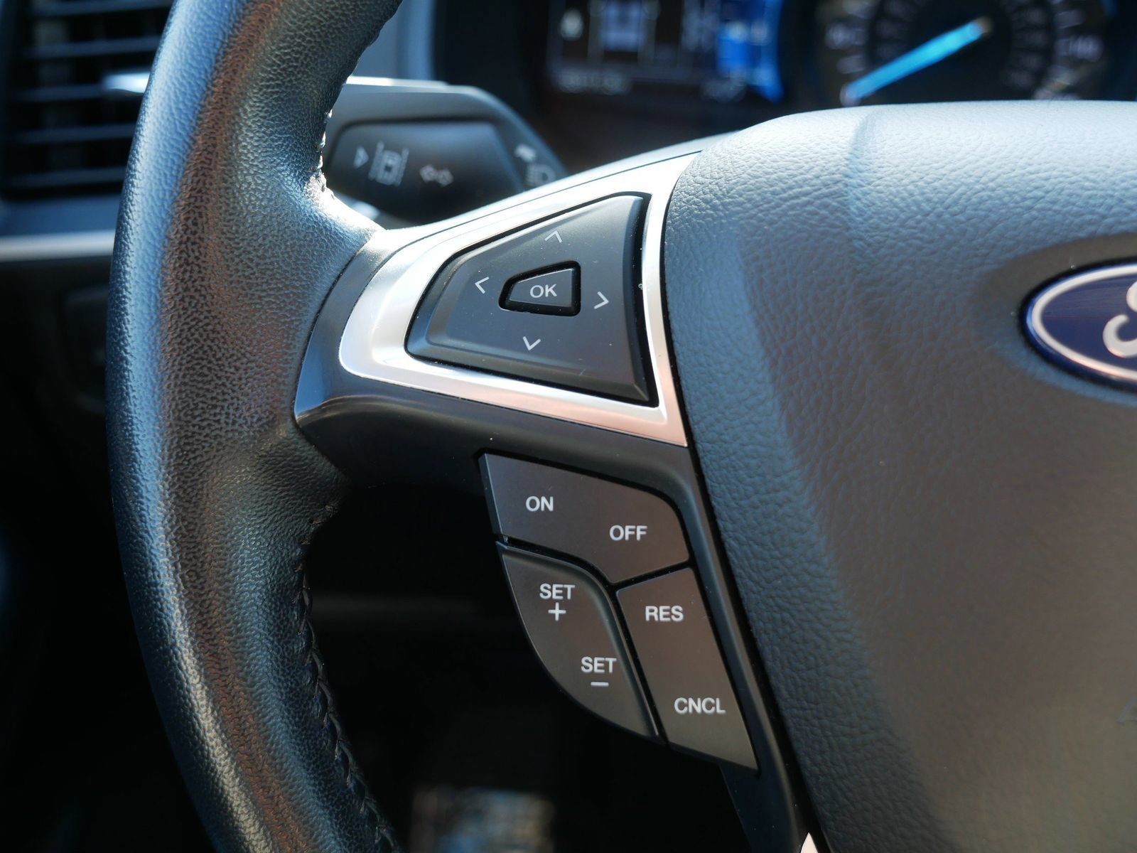 Certified 2023 Ford Edge SEL image 32