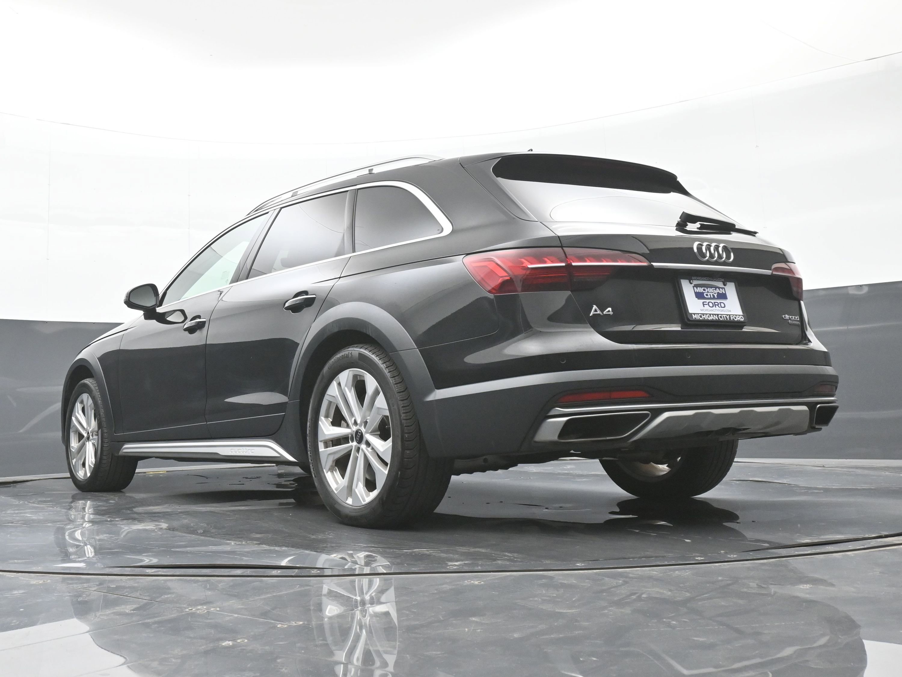 Used 2023 Audi A4 2.0T allroad Premium Plus w/ Premium Plus Package AWD/4WD image 36