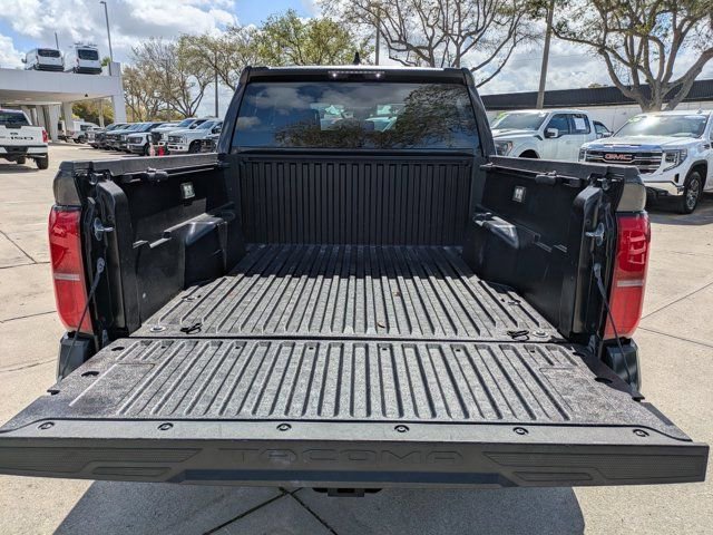 Used 2025 Toyota Tacoma SR5 image 12