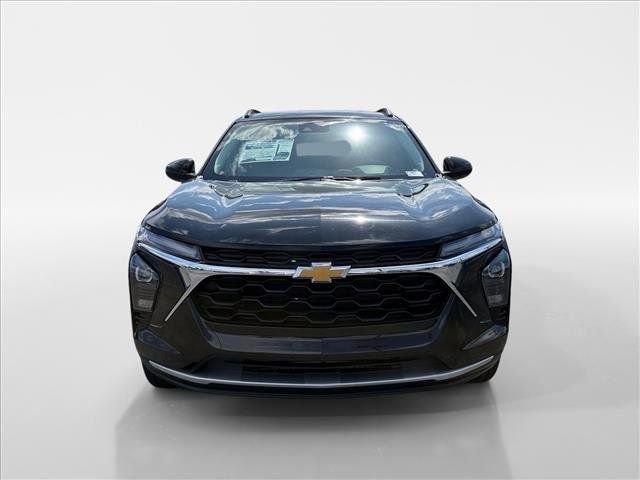 Used 2025 Chevrolet Trax LT image 9