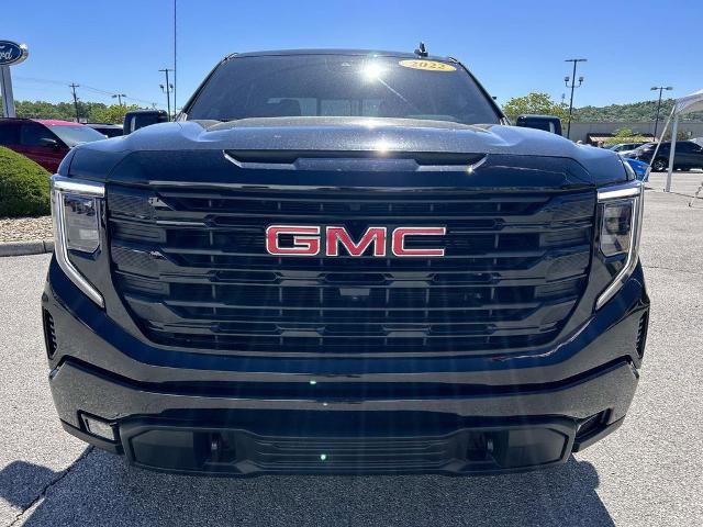 Used 2022 GMC Sierra 1500 Elevation w/ Elevation Premium Package AWD/4WD image 8