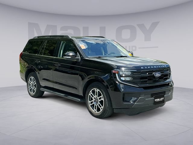 Certified 2025 Ford Expedition Active AWD/4WD image 7