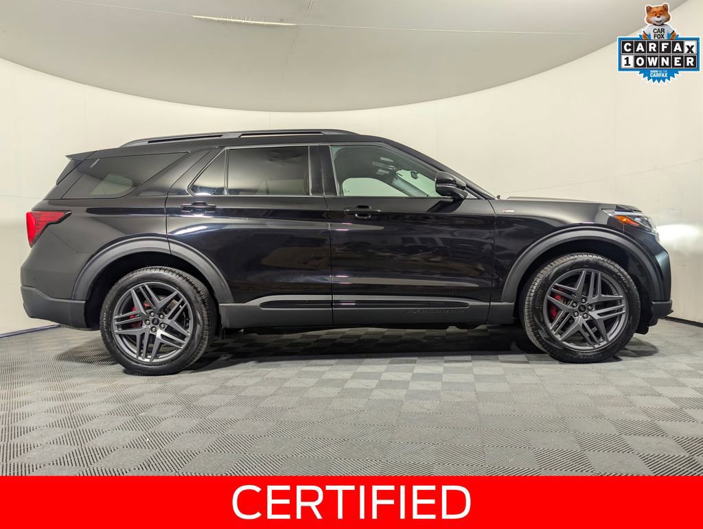 Certified 2025 Ford Explorer ST-Line w/ ST-Line Street Pack AWD/4WD image 2