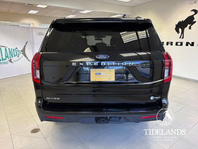 Certified 2025 Ford Expedition Active RWD image 7